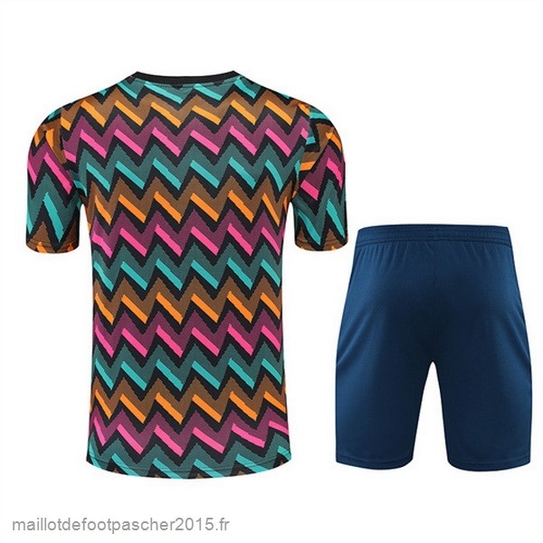 Maillot Foot Achat Entrainement Ensemble Complet Juventus 2022 2023 Jaune Rose Bleu