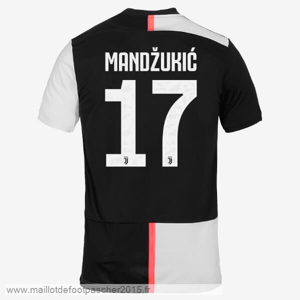 Maillot Foot Achat NO.17 Mandzukic Domicile Maillot Juventus 2019 2020 Blanc Noir