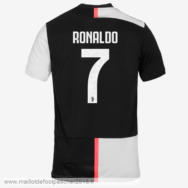Maillot Foot Achat NO.7 Ronaldo Domicile Maillot Juventus 2019 2020 Blanc Noir