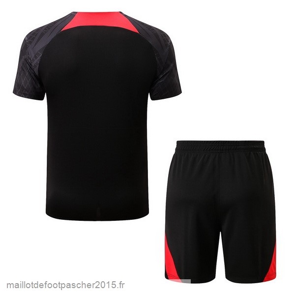 Maillot Foot Achat Entrainement Ensemble Complet Liverpool 2022 2023 Noir II Rouge