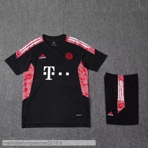 Maillot Foot Achat Entrainement Ensemble Complet Bayern Munich 2022 2023 Noir Rouge