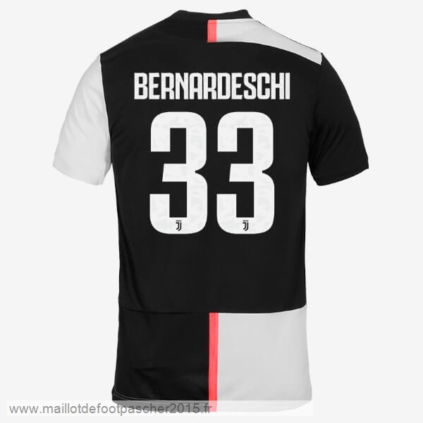 Maillot Foot Achat NO.33 Bernaroeschi Domicile Maillot Juventus 2019 2020 Blanc Noir