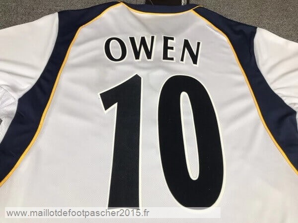Maillot Foot Achat NO.10 Owen European Super Cup Domicile Maillot Liverpool Rétro 2005 Blanc
