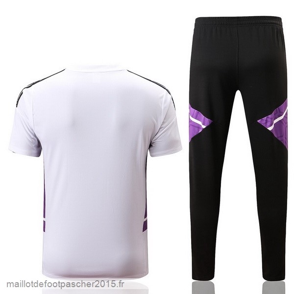 Maillot Foot Achat Entrainement Ensemble Complet Real Madrid 2022 2023 Blanc Noir Purpura